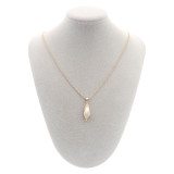 Natural pearl pendant comes with cute golden accessories001