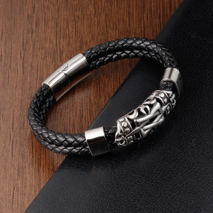 21CM  leather bracelet Stainless steel leather braided bracelet