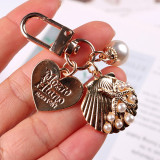 Cute Love Shell Keychain Creative Small Gifts ins Metal Jewelry Pearl Pendant Airpods Pendant