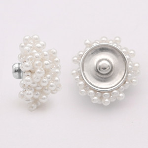 20MM  Multiple fine pearls with Alloy backing snap buttons