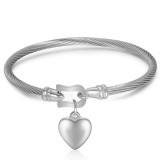 Stainless steel horseshoe buckle bracelet love heart pendant bracelet