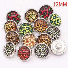 10pcs set of mixed Color randomised 12MM glass snap buttons