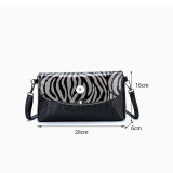 Ladies One Shoulder Popular Messenger Bag Contrast Color Patent Leather Simple Small Square Bag fit 18mm snap button jewelry