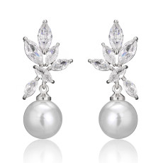 Pearl zircon earrings