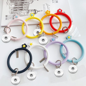 Creative bracelet, key chain, anti falling and anti losing bracelet, with mobile phone case, bracelet, silicone pendant fit 20MM snap button jewelry