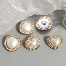 23MM Diamond studded love pearl Metal  Snaps Buttons