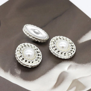 21MM Pearl silver white metal hollow with diamond snap button charms