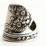 Dark Flower Ring Flowers Compete for Lady Engagement ring Christmas Gift