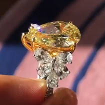 Droplet shaped zircon ring