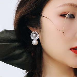 Flower Zircon Pearl Earrings