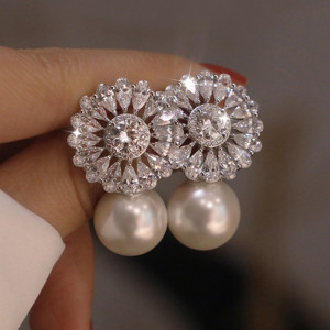 Flower Zircon Pearl Earrings