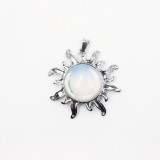Natural Turquoise crystal agate sun alloy pendant