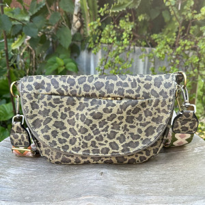 Large Capacity Chest Bag PU Crossbody Bag Leopard Pattern Cow Pattern Fashion Sports Travel Bag Waistpack