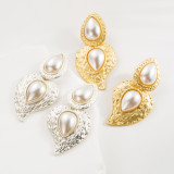 Droplet shaped pearl love earrings
