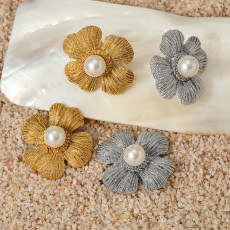 Stainless steel pearl flower earrings