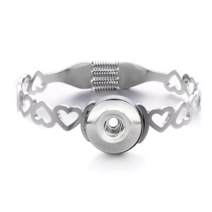 Stainless steel  Hollowed out pattern love  Bracelets fit 20MM  Snaps button jewelry wholesale