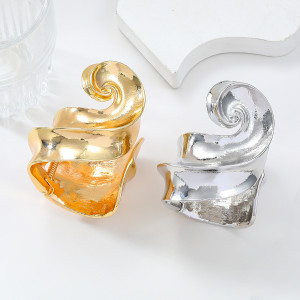 Conch alloy bracelet