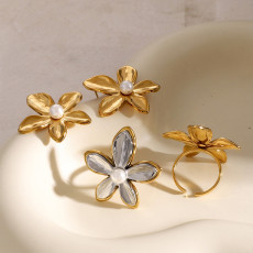 Stainless steel flower pearl ring