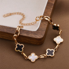 Stainless steel clover bracelet
