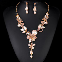 Fashionable and minimalist bridal jewelry, crystal necklace, earring set