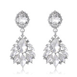 Elegant luxury earrings with diamond studded earrings for brides' wedding earrings