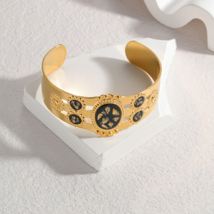 Stainless steel wide circular pattern hollow bracelet