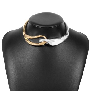 Personalized geometric metal necklace