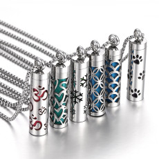 Essential Oil Necklace for Women, Aromatherapy Pendant Necklace 316L Stainless Steel Diffuser Necklace, Essential Oil Jewelry Gift for Men Women, Christmas, Birthday