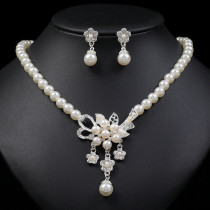 Crystal New Fashion Pearl Flower Necklace Earring Set, Hot Selling in Europe and America