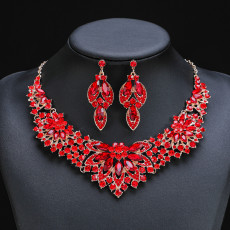 Crystal necklace set, leaves, flowers, luxurious jewelry, bridal wedding accessories