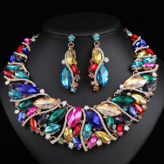Earrings, necklace set, high-end crystal studded diamond wedding dress, banquet jewelry matching