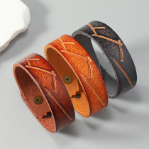 Minimally retro men's cowhide bracelet with European and American punk style