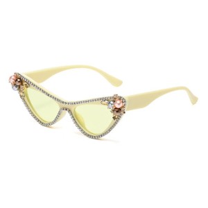 2025 New Plastic Eyeframe Fashion Cat Eye Diamond Set Small Frame Sunglasses