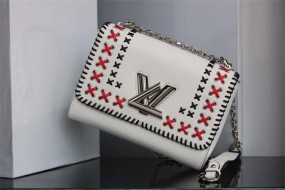 50281 large louis vuitton  handbag Denim M size adjustable chain size 23*18*8cm