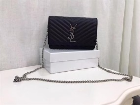 FENDI BAGblack silver chain, single bag, black caviar, real leather bag