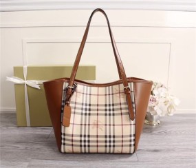 Burberry best selling fashion purse bags wholesale  latest