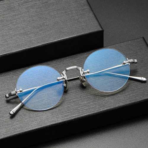 Titanium Eyeglasses LE0412
