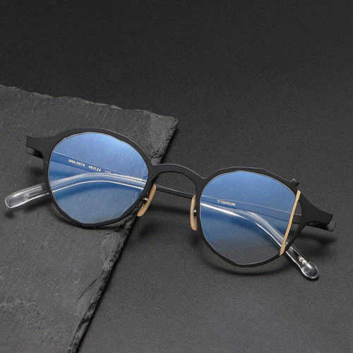 Titanium Eyeglasses LE0434