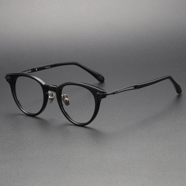 Driving Glasses LE1106: Black Acetate Cat Eye Frame