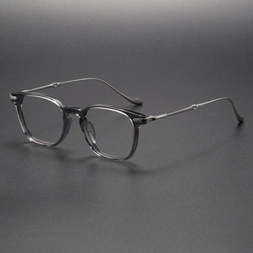 LE0396 Photochromic Glasses - A Seamless Transition from Indoors to Outdoors