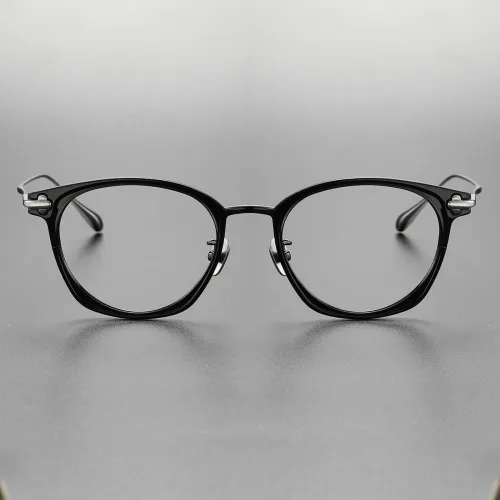 Black Rimmed Glasses LE0351 in Black & Silver: A Modern Twist on Classic Style