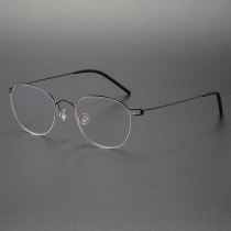 Black and Gold Glasses LE0467 - Elegant Oval Titanium Frames for a Sophisticated Look