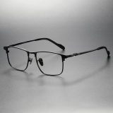 Olet Optical's LE0085 Black Square Glasses featuring a durable titanium frame, designed with adjustable nose pads and detailed craftsmanship suitable for both men and women.

