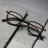 Oval Glasses LE0448: TortoiseShell & Black with Progressive Lenses, Stylish Comfort