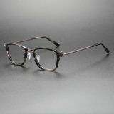 Olet Optical's LE0452 square glasses in Gray TortoiseShell with hypoallergenic titanium temples, combining style with comfort for everyday wear.

