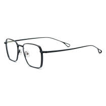 Black Square Glasses LE0591 - Sleek Titanium Frames for Modern Elegance