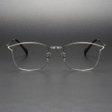 Titanium Eyeglasses LE1055_Gunmetal