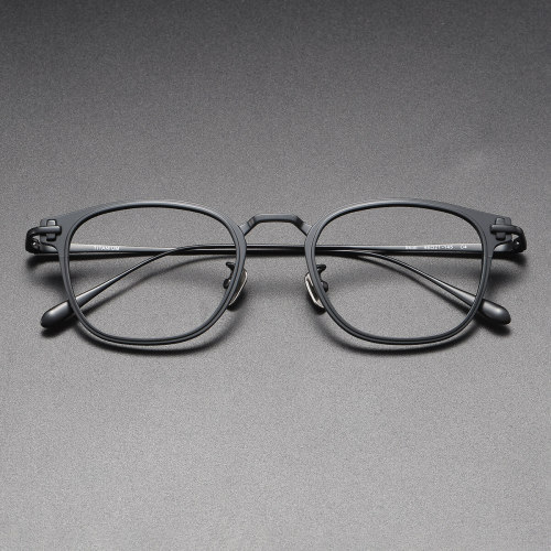 Titanium Eyeglasses LE1005_Gunmetal