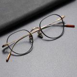 Titanium Eyeglasses LE0138_Black & Gold