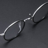 Titanium Eyeglasses LE0384_Silver & Black